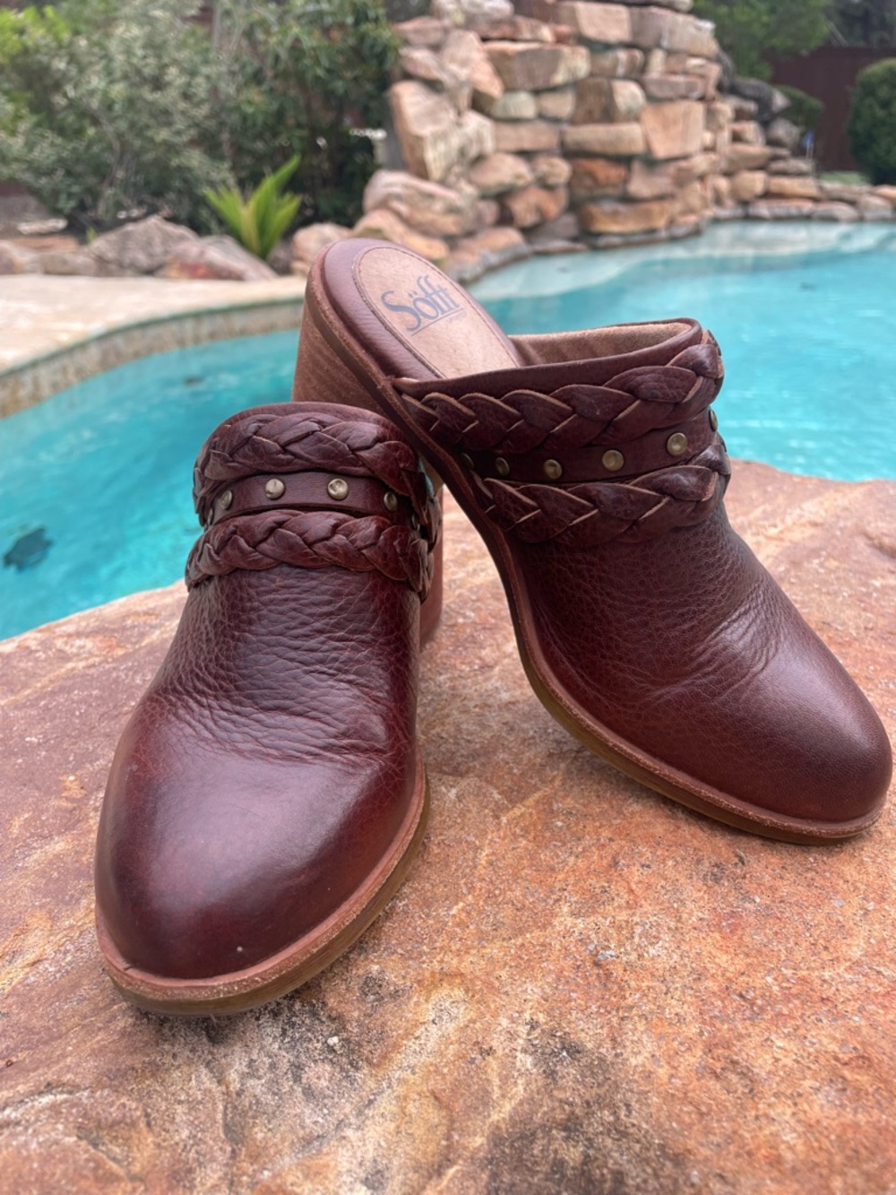 Söfft “Solano” Clogs Leather Braids and Metal Studs Mules in Whiskey Brown